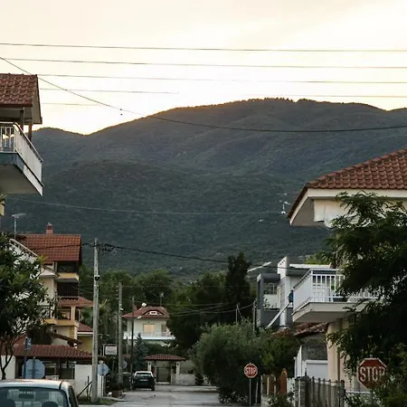 Amalia Center Βρασνά