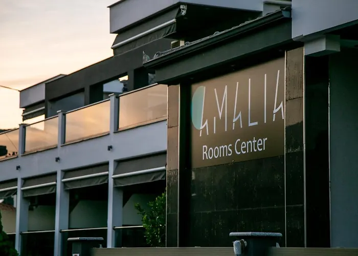 아파트 Amalia Center *