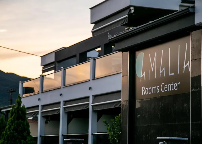 아파트 Amalia Center *