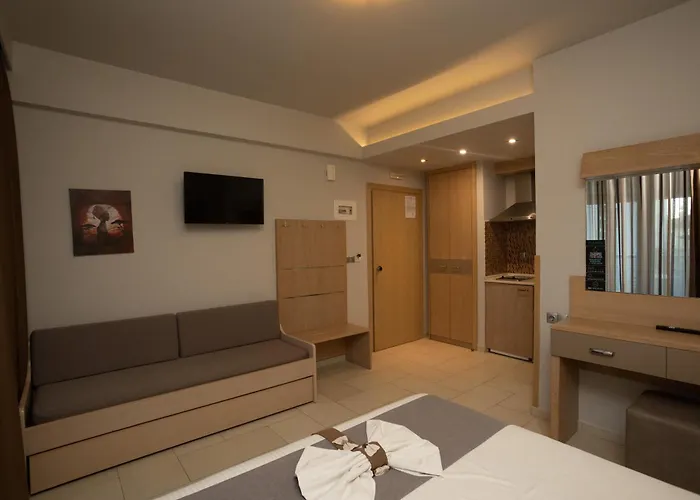 Amalia Center 아파트 Vrasná