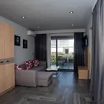 Amalia Center Vrasná