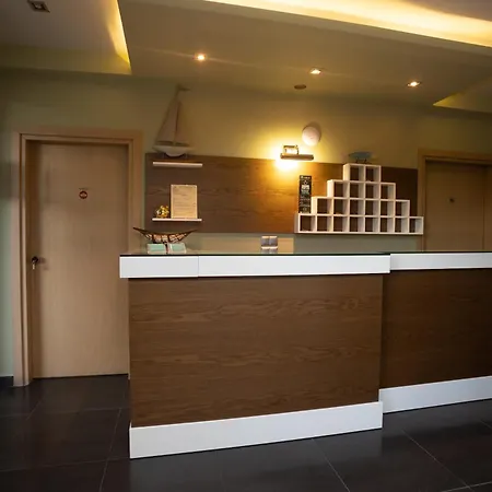 Апартаменты Amalia Center *