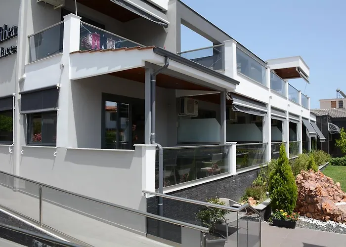 Amalia Center شقة Vrasná